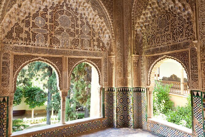 Alhambra Private Tour with a Historian (with Nasrid Palaces) - The Sum Up: Who Is This Tour Best For?