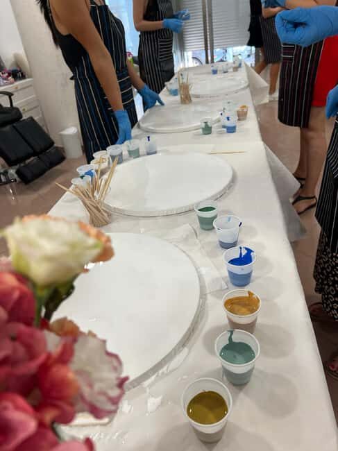 Alicante: Art-Therapy Wine & Paint Workshop - FAQ