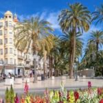 Alicante: Express Walk with a Local in 60 minutes - Who Is This Tour Best For?
