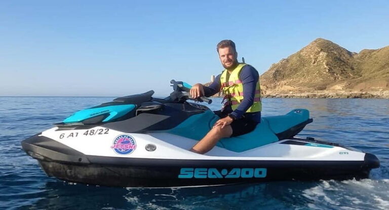 Alicante: Jet Ski Session 30min with instructor - A Deep Dive into the Alicante Jet Ski Experience