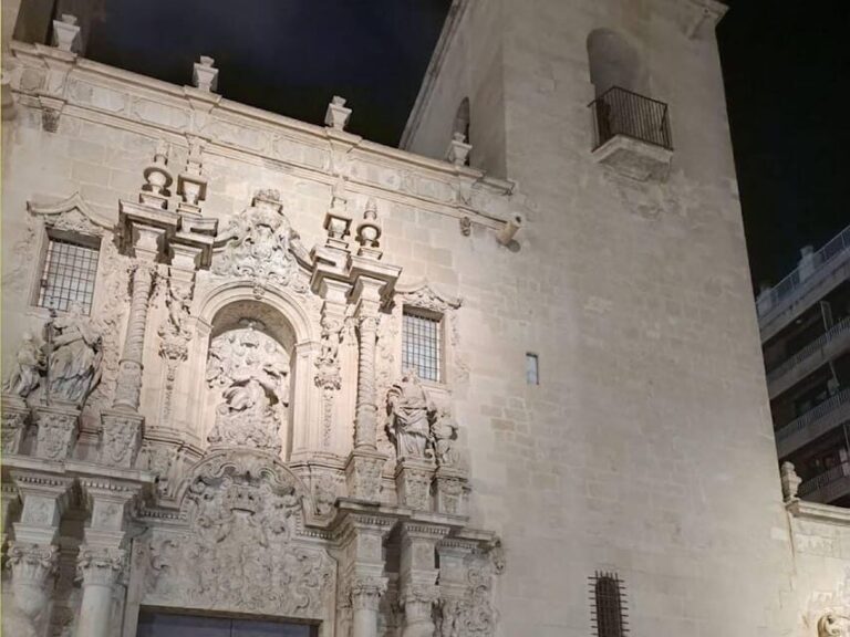 Alicante: Night Walking Tour - FAQ