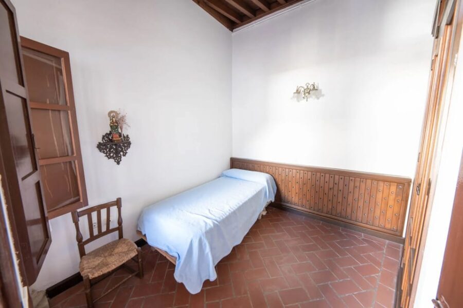 Almería: Cathedral and Monastery of Las Puras Guided Tour - Why This Tour Offers Real Value