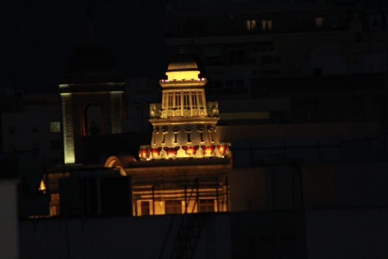 Almería: Legends and Mysteries Evening Walking Tour - What Makes This Tour a Good Value?