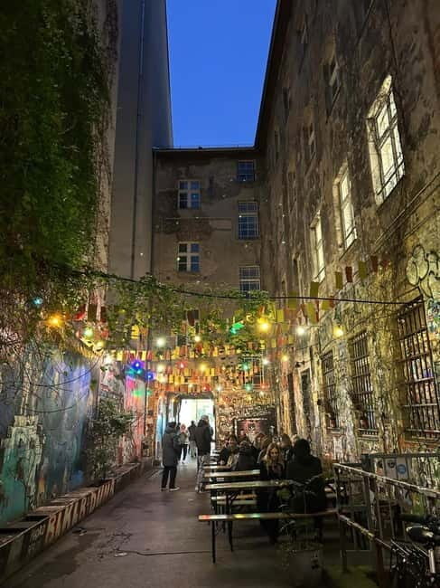 Alternative tour of Berlin in Spanish - What To Expect During the Tour