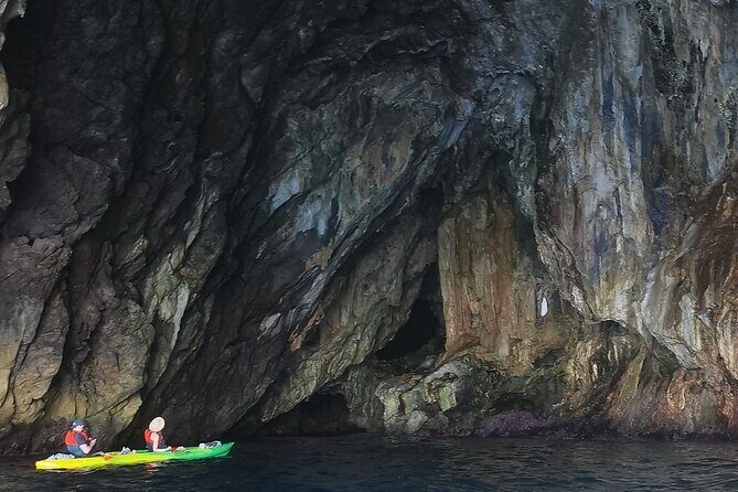 Amalfi Coast Kayak & Snorkeling Tour to the Pandora's Cave - What Travelers Say