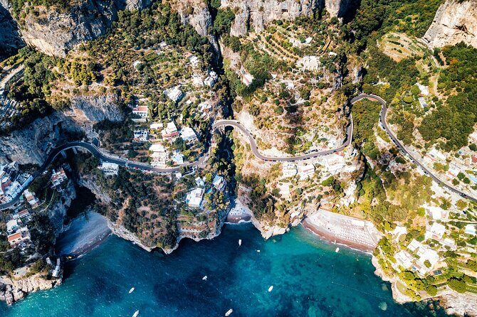 Amalfi Coast Private Tour from Naples: Exclusive Mercedes Van - Exploring Positano: A Climber’s Dream and Photographers’ Paradise