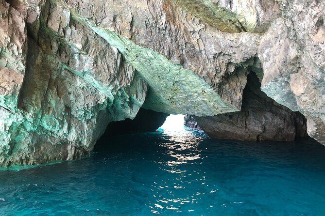 Amalfi Coast Sharing boat tour - Who Is This Tour Best For?