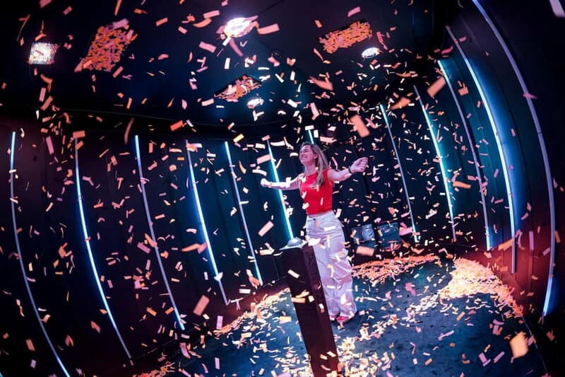 AMAZE Amsterdam: Immersive Audiovisual Experience - The Lounge and Additional Comforts