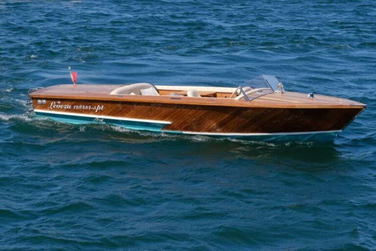 Amazing Tour on Classic Venetian Boat With Drinks - Who Is This Tour Best For?