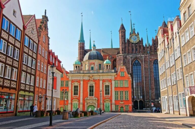 Amber Museum and Gdansk Old Town Private Tour with Tickets - Why This Tour Works Well