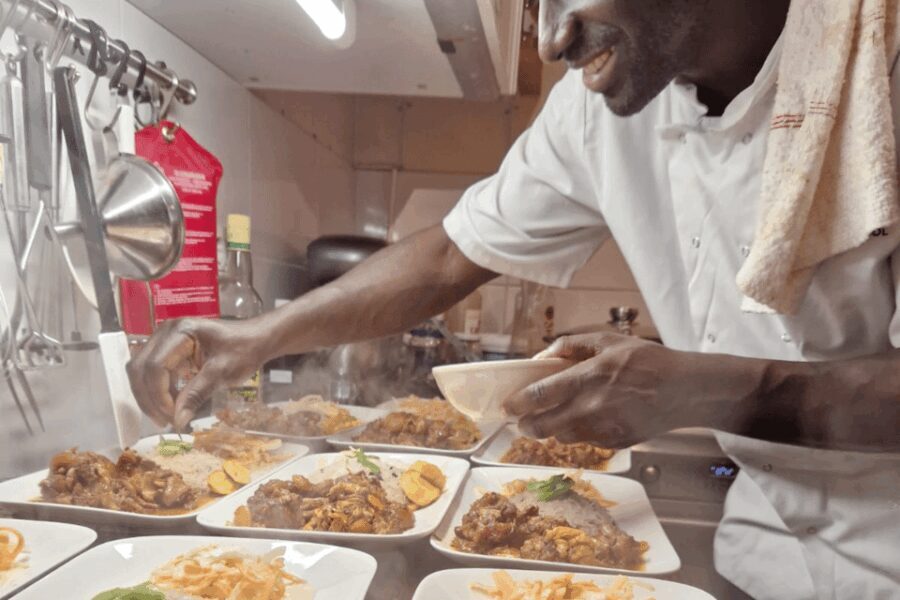 Amsterdam: 3-course dinner party at secret pop-up restaurant - The Value and Who It’s For