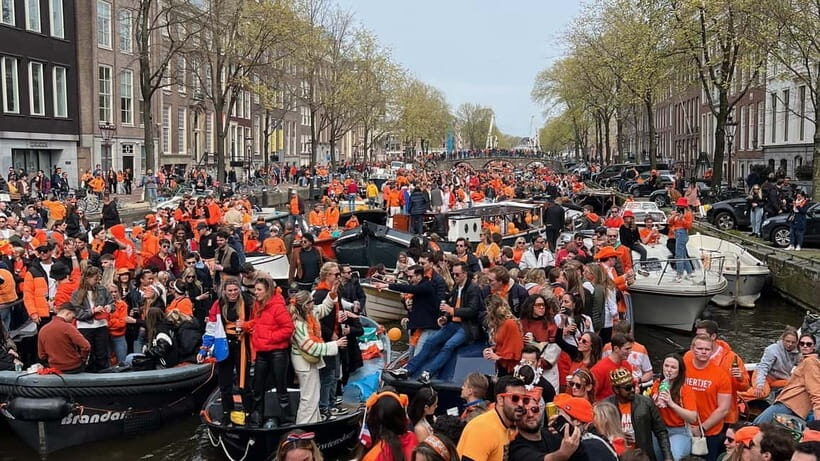 Amsterdam: 3 Hour Kings Day Boat Party with Unlimited Drinks - Breaking Down the Itinerary