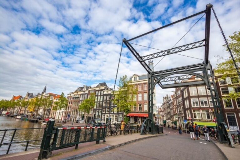 Amsterdam: Capture the most Photogenic Spots with a Local - Why This Tour Offers Great Value