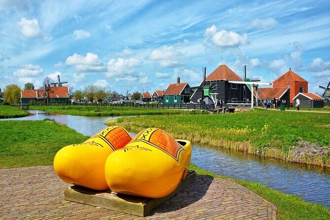 Amsterdam: Day Trip to Keukenhof & Zaanse Schans Windmills - Authentic Experiences & Caveats