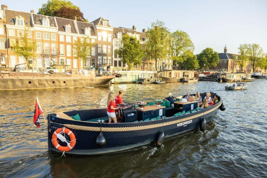 Amsterdam: Guided Open Boat Cruise Unlimited Drinks Option - Who Is This Tour Best For?