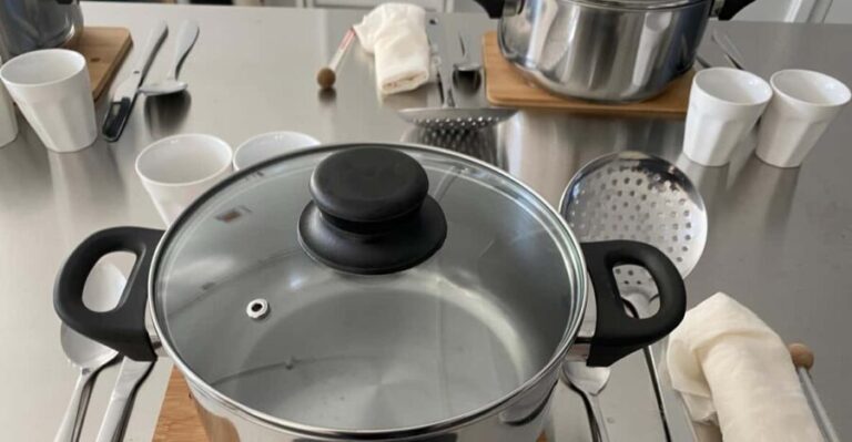 Amsterdam: Make your cheese next to De Hallen - Price and Value