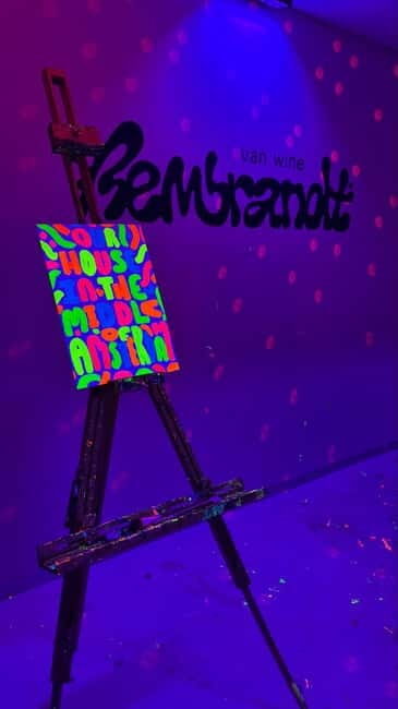 Amsterdam: Paint and Sip in the Dark at Rembrandt van Wine - The Authentic Experience of an Unusual Night Out