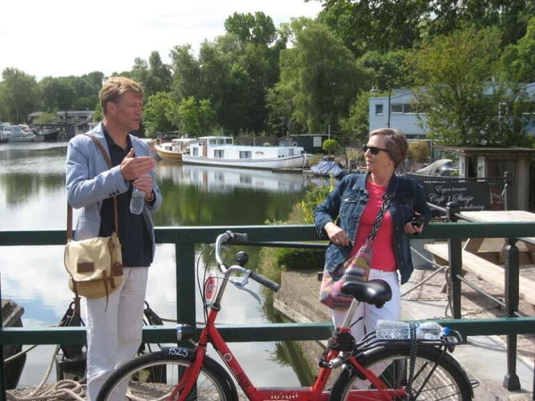 Amsterdam: Private Bike Tour - The Guides and the Experience