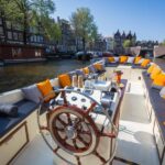 Amsterdam: Private Canal Cruise in German + Unlimited Drinks - The Value of a Private, Guided Water Tour