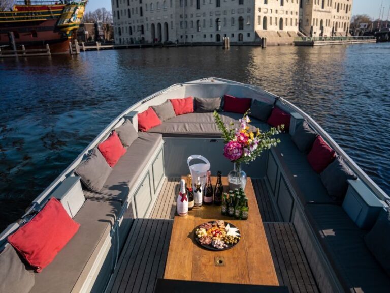Amsterdam: Private Canal Cruise with Drinks and Snacks - Practical Details and Tips
