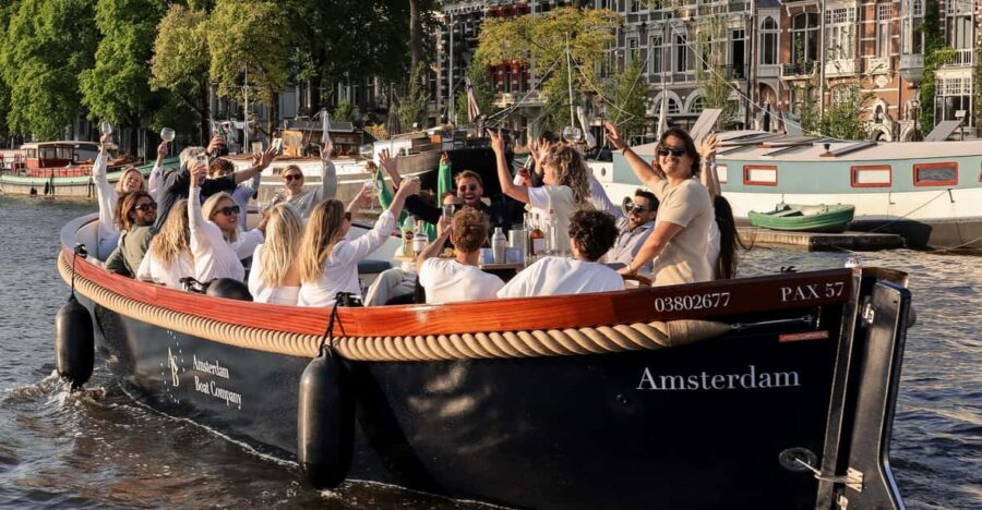 Amsterdam: Private City Canal Cruise - Who is this tour perfect for?
