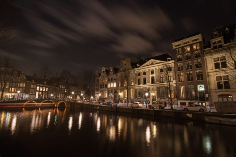 Amsterdam: Private Walking Tour with a Local - What You Can Expect on the Tour