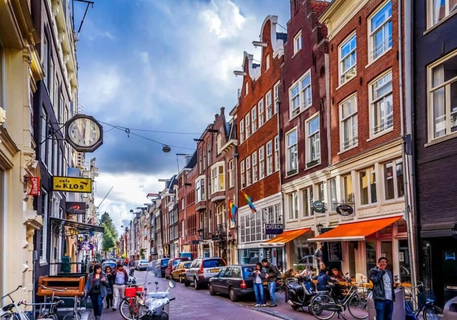 Amsterdam: Red Light District Tour in English or German - Exploring the Itinerary
