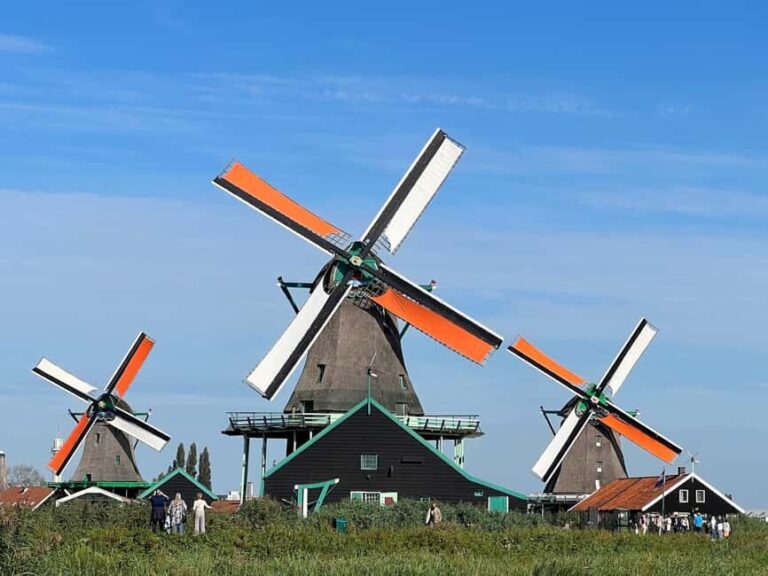 Amsterdam: Zaanse Schans and Giethoorn Guided Combo Tour - The Itinerary Breakdown