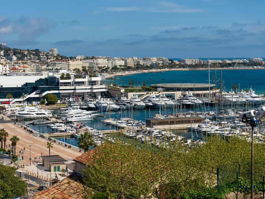 Antibes/Cannes/St Paul de Vence Half-day excursion with car & guide - Transportation and Guide Experience