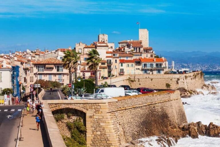 Antibes: Express Walk with a Local in 60 minutes - Price and Value