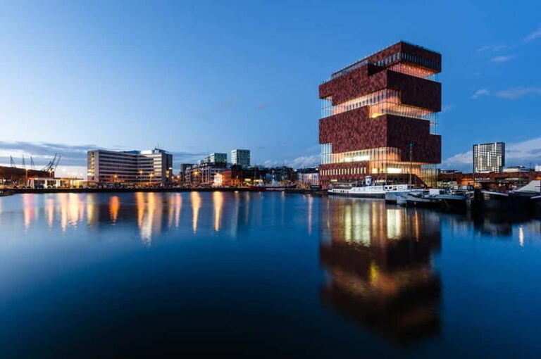 Antwerp: Dark Side of Antwerp Private Tour - The Sum Up: Who is this tour best suited for?