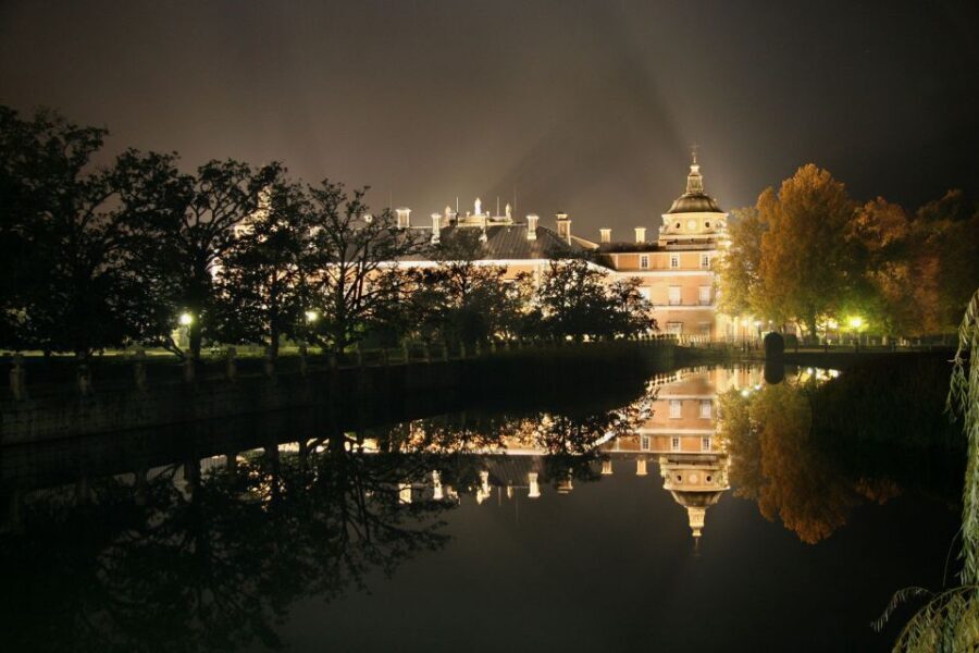 Aranjuez: Mystery and Legends Guided Nighttime Walking Tour - FAQ