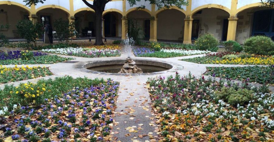 Arles: Art and History Walking Tour - Detailed Itinerary Breakdown