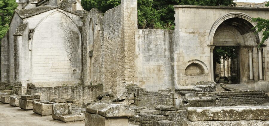 Arles Vincent Van Gogh Walking Tour with an APP - How the App Enhances the Experience