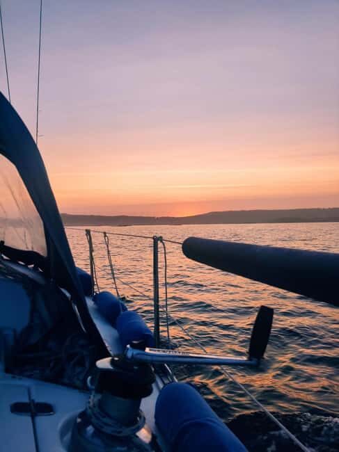 Arousa Estuary: Exclusive sailing routes - The Itinerary in Detail