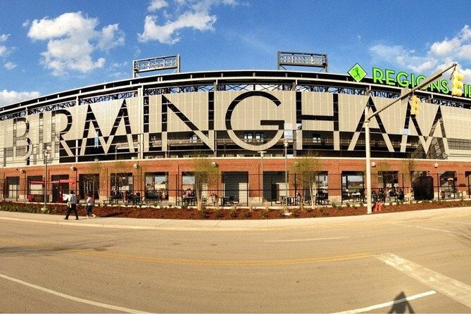 Arrival Private Transfers from Airport BHX to Birmingham in Business Car - Who Is This Service Best For?