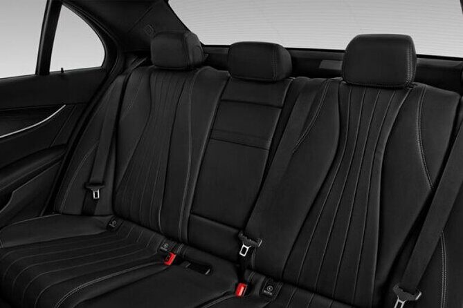 Arrival Transfer from Venice Airport to Piazzale Roma by Sedan - Why Choose This Transfer? Benefits and Limitations