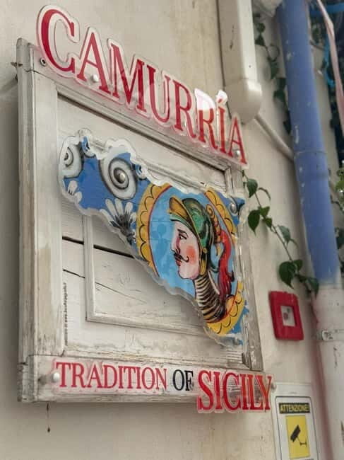 Artistic walk in Borgo Parrini with traditional tasting - The Itinerary in Detail