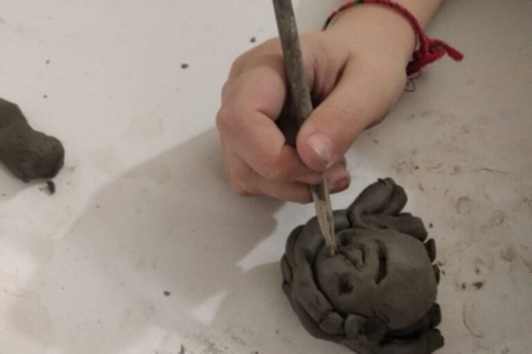 ARTISTIC WORKSHOP FOR CHILDREN - Who Will Love This Experience?