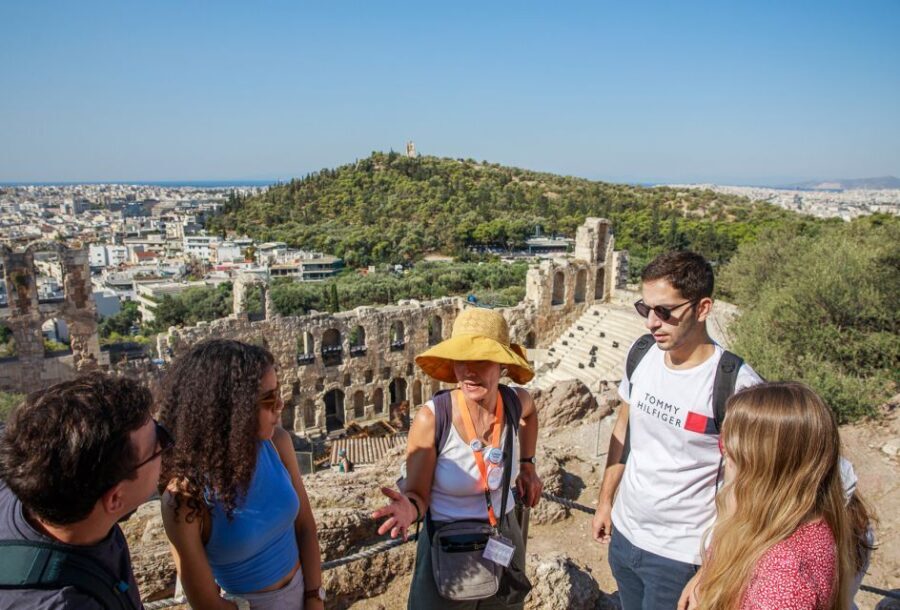 Athens: Acropolis Guided Tour and Old Town Food Tasting - An In-Depth Look at the Tour Experience