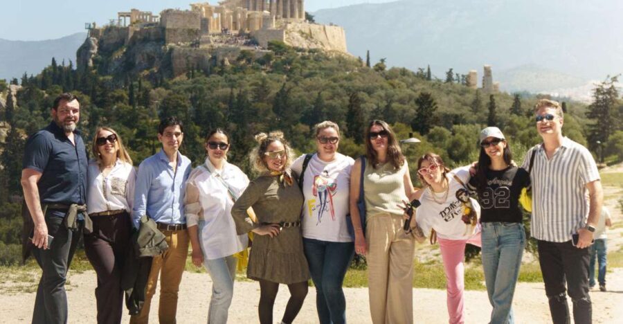 Athens: Foodie Walking Tour with Tastings - The Guide’s Role: Knowledge, Charm, and Personal Touches