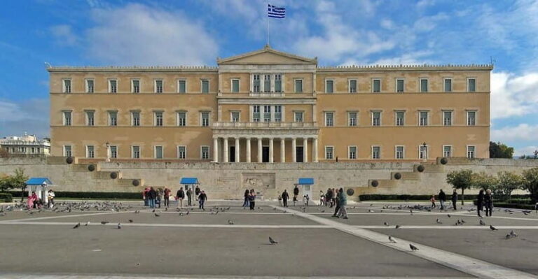 Athens in 5 Hours: A Tour of Iconic Landmarks - Transportation and Group Dynamics