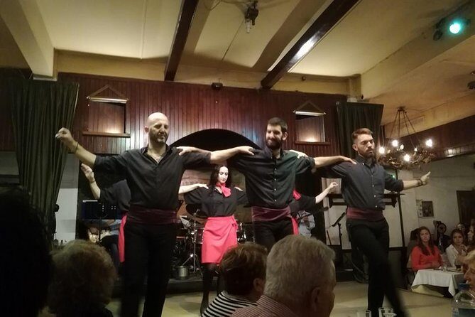 Athens Night Sightseeing Tour with Greek Dinner Show - Analyzing the Value and Suitability