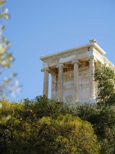 Athens : Shared Small Group Acropolis and City Sightseeing - Who Will Love This Tour
