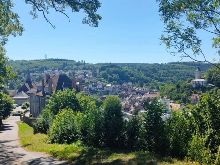 Aubusson & Felletin: Guided day trip - Value and Practicalities