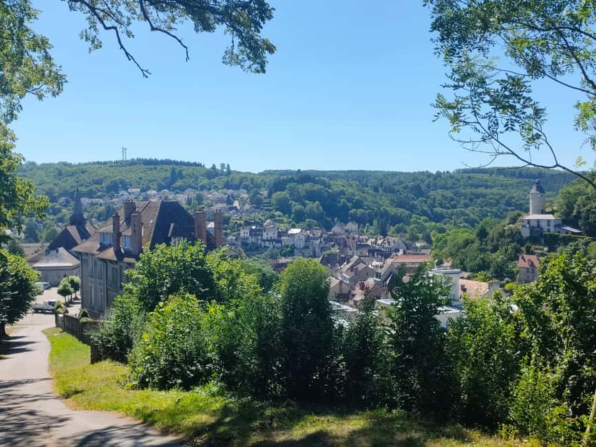 Aubusson & Felletin: Guided day trip - Value and Practicalities