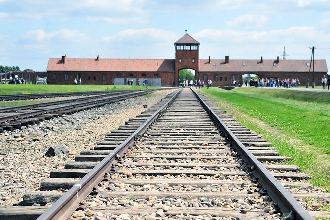 Auschwitz-Birkenau Tour Guide and Jewish museum and synagogue - Final Thoughts: Is This Tour Right for You?