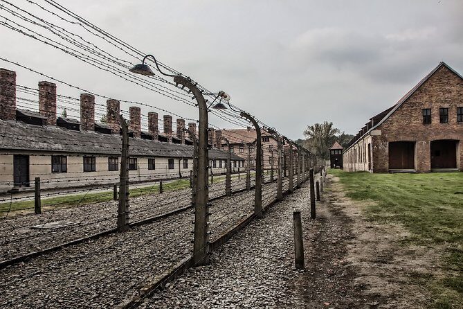 Auschwitz Private Tour - The Sum Up: Who Should Consider This Tour?