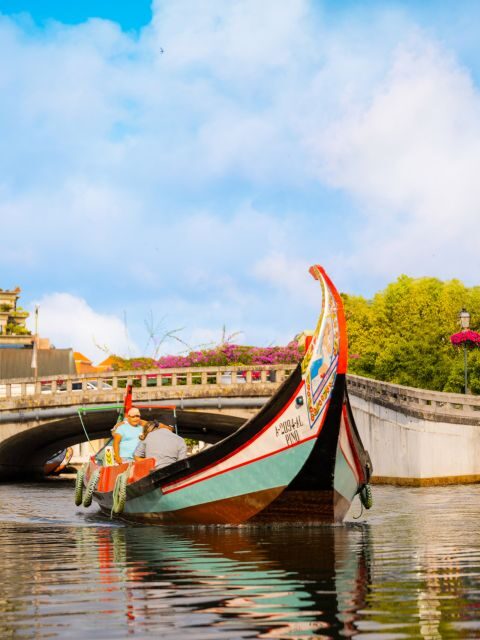 Aveiro: Scenic Guided Boat Tour - Detailed Breakdown of the Itinerary