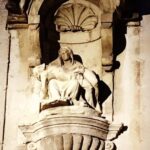 Avignon: The Night Amble Between Bourgeois and Christians - Practical Insights and What You’ll Experience